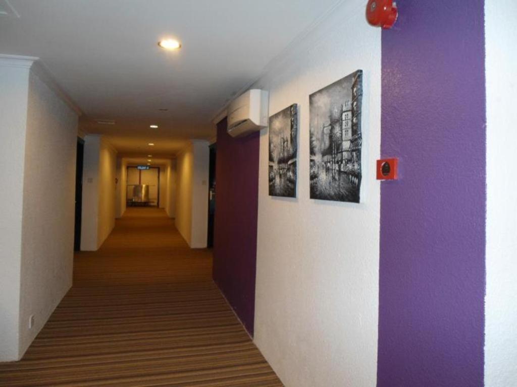 Regent Hotel Bintulu Esterno foto