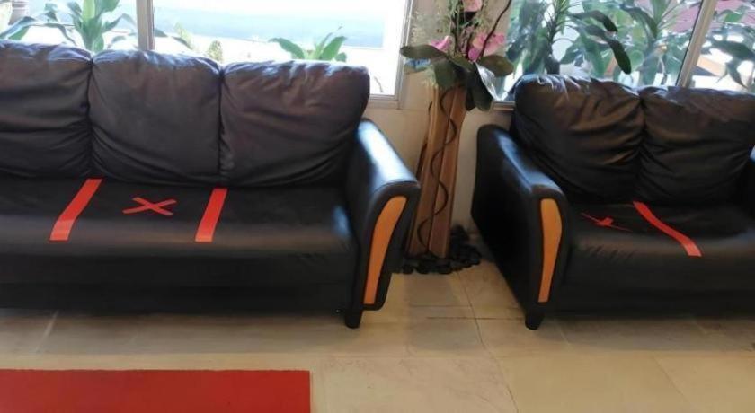 Regent Hotel Bintulu Esterno foto