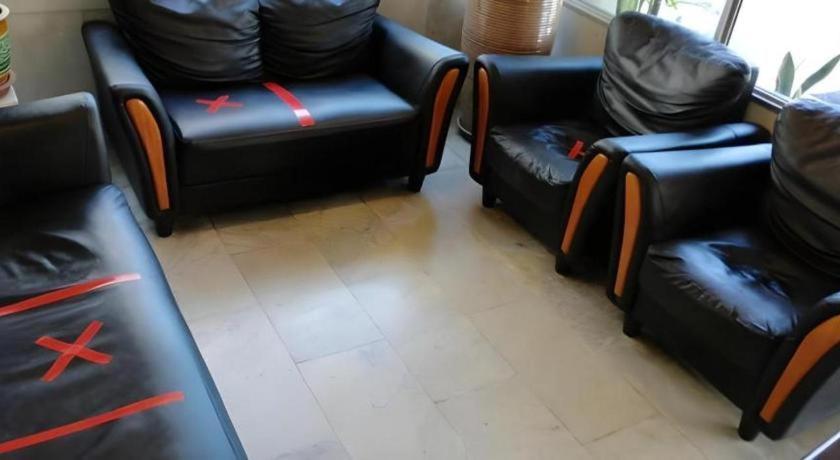 Regent Hotel Bintulu Esterno foto