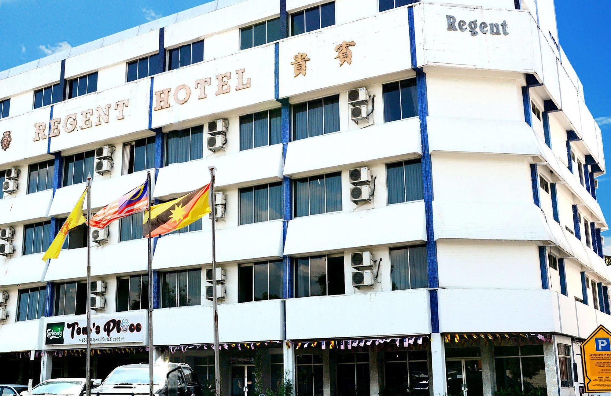Regent Hotel Bintulu Esterno foto