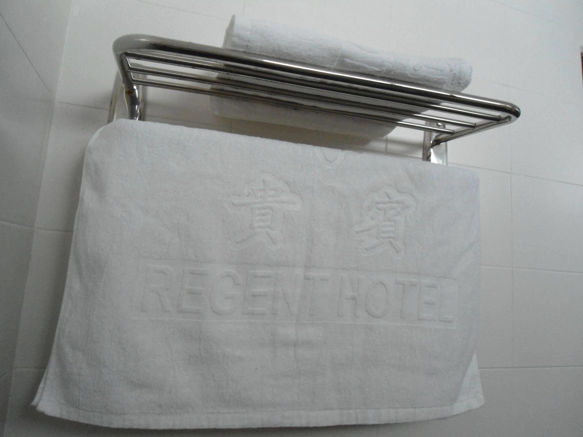 Regent Hotel Bintulu Esterno foto